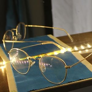 blue light protected glasses